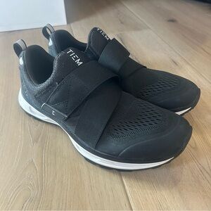 TIEM Slipstream Women’s Size9 Black Spin Cycle Athletic Shoes with Clips